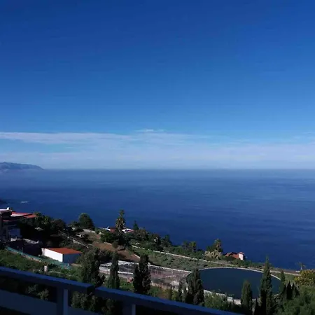 Vistamar-with Ocean View 別荘 *